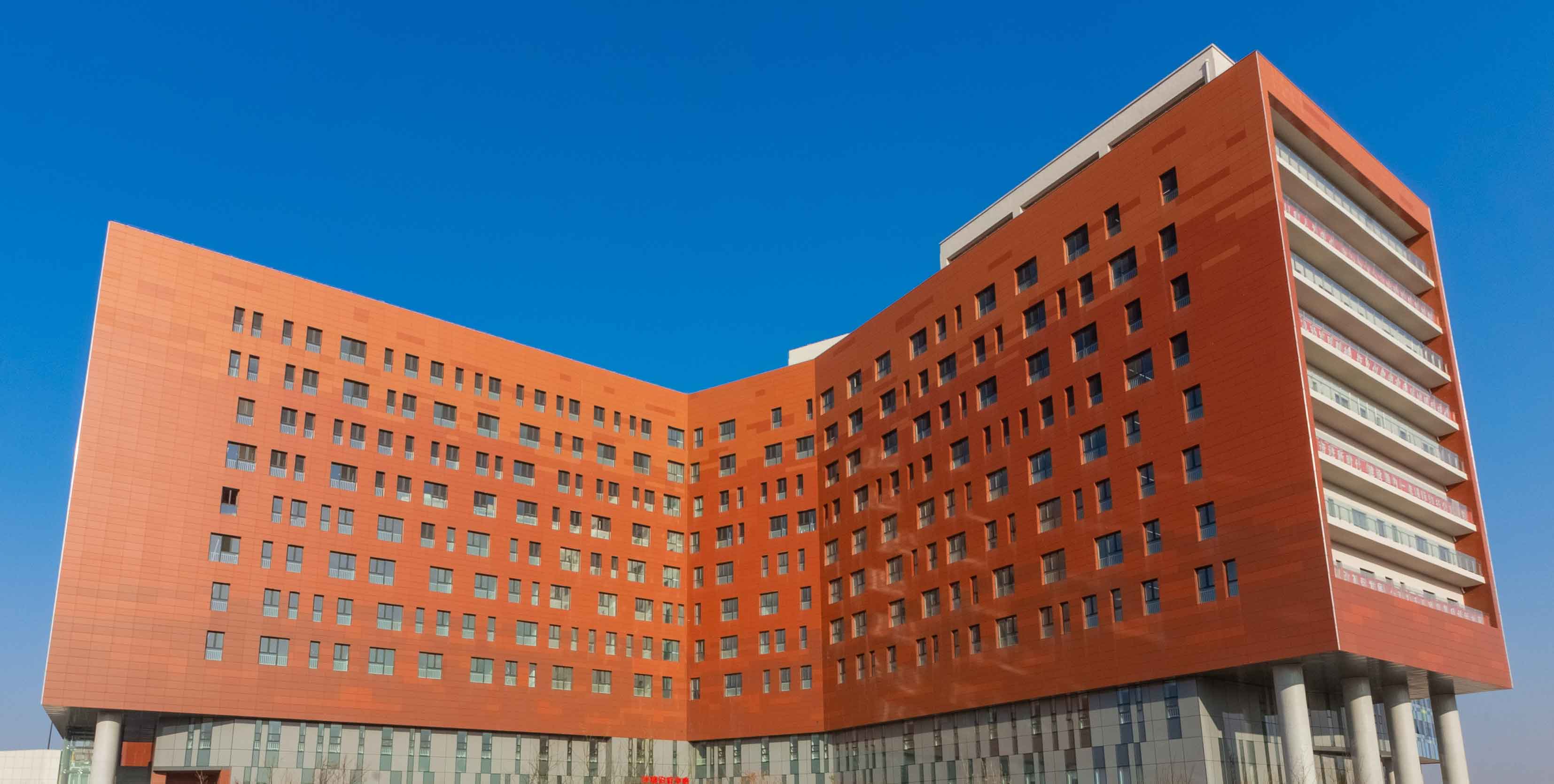 建筑陶土幕墙整体外观.jpg