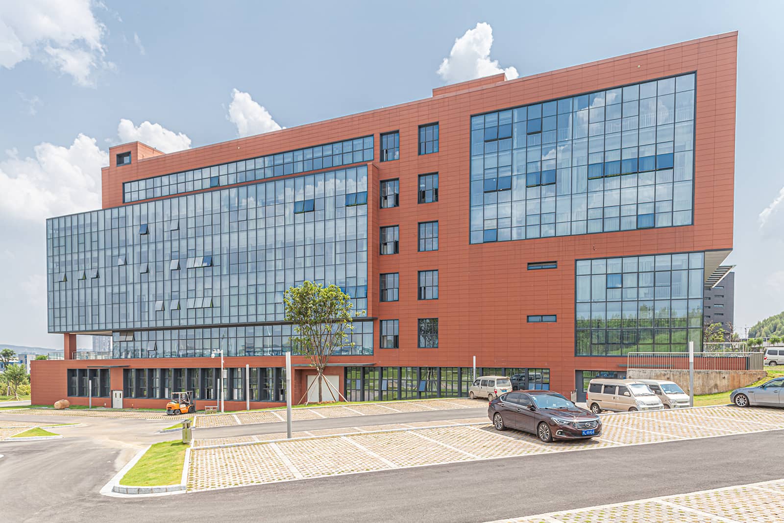 汽车与交通学院项目全景.jpg