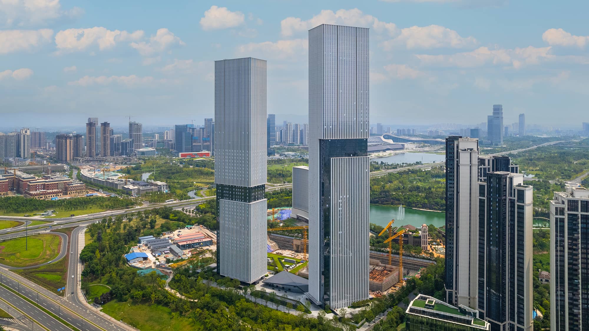 麓湖卡地亚中心.jpg